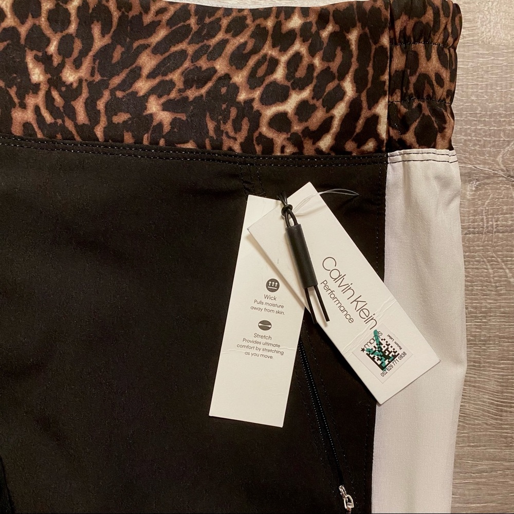 Calvin Klein performance colorblocked jogger - Picture 4 of 4
